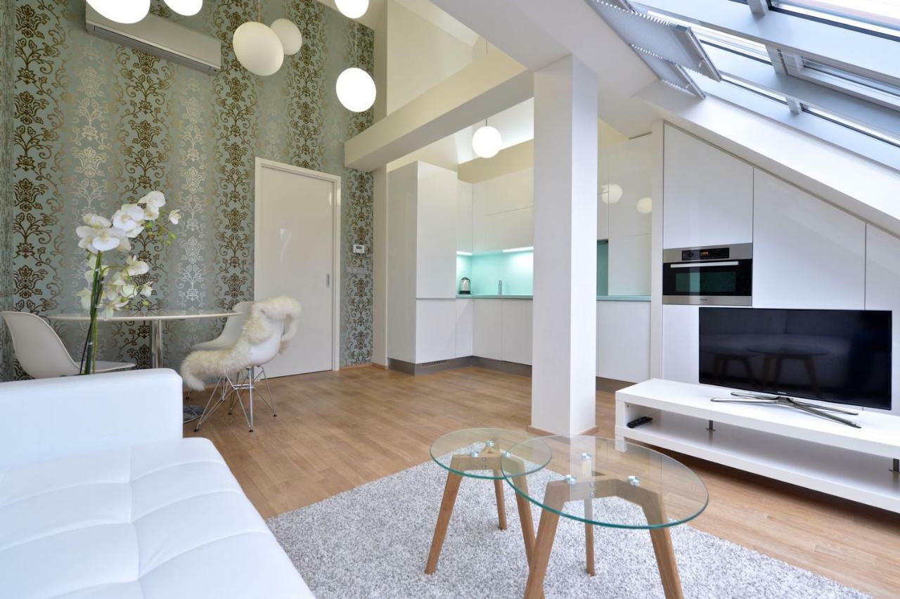 Designer Loft 2 Apartment ปราก ภายนอก รูปภาพ